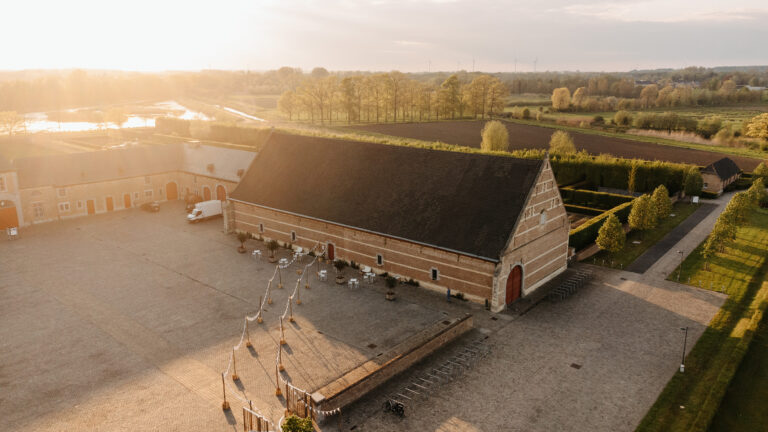 Esther en Arne huwelijk in Herkenrode hoeve, kelchterhoef, houthalen-helchteren, hasselt